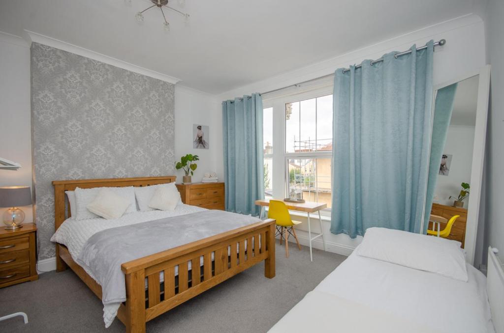 Stylish 91Sqm Victoria 2 Bedroom Apartment Bristol Eksteriør bilde