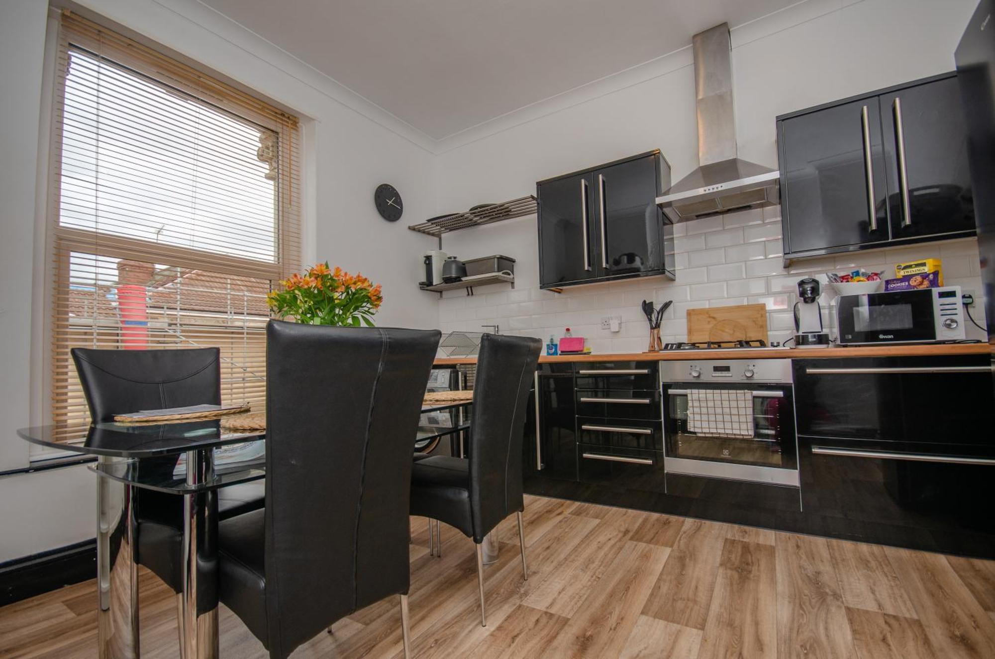 Stylish 91Sqm Victoria 2 Bedroom Apartment Bristol Eksteriør bilde